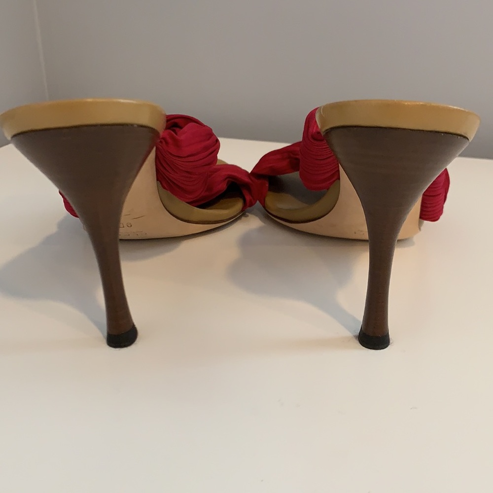 🔥GUCCI Elegant Red Women's Sandals - Picture 4 of 7